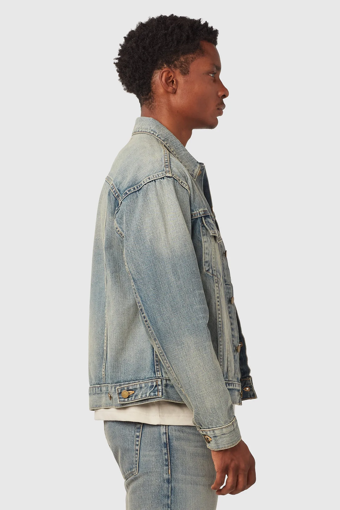 RELAXED TYPE III TRUCKER JACKET / DUNE sold by UNI/FORM product image thumbnail 3