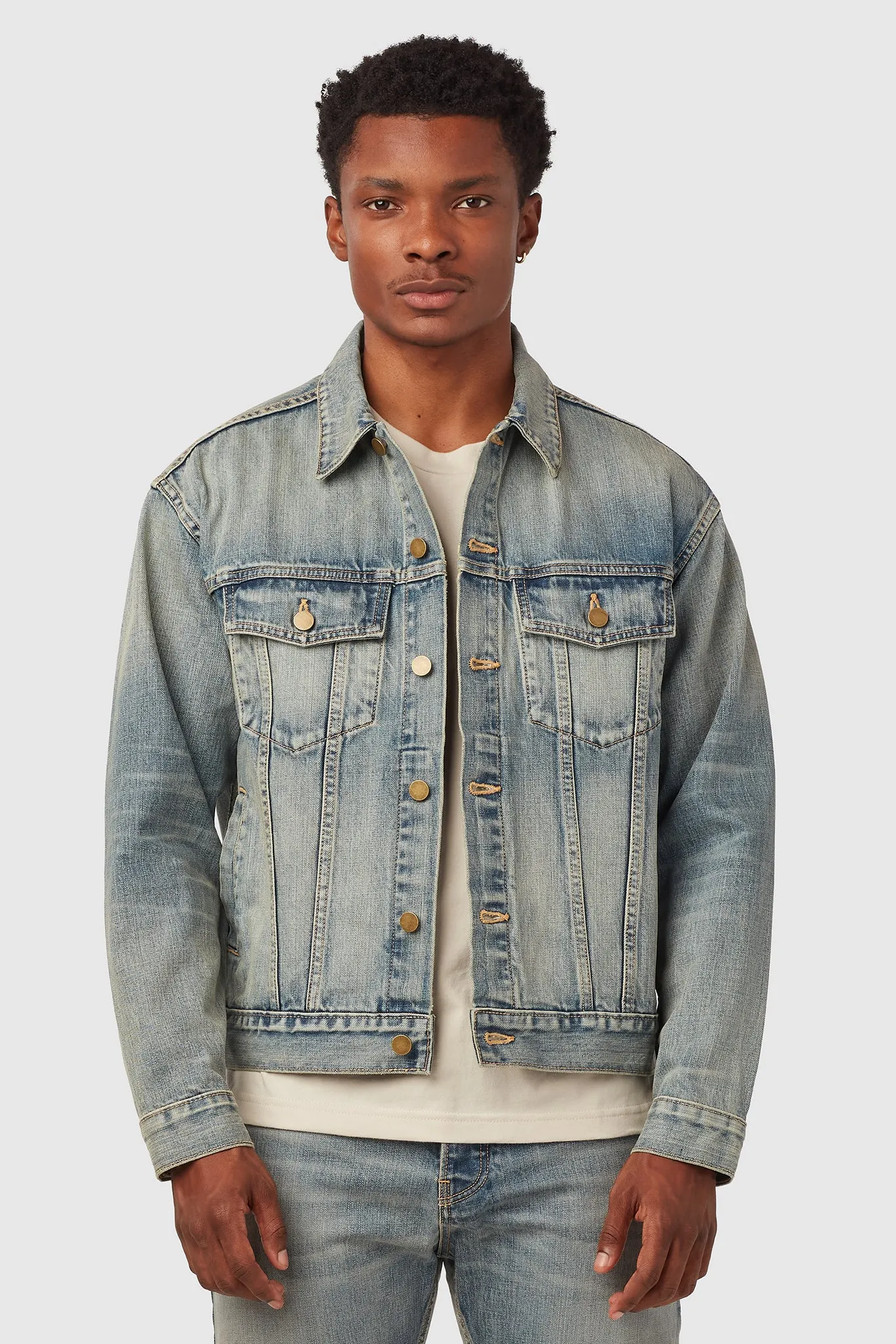 RELAXED TYPE III TRUCKER JACKET / DUNE sold by UNI/FORM product image thumbnail 2