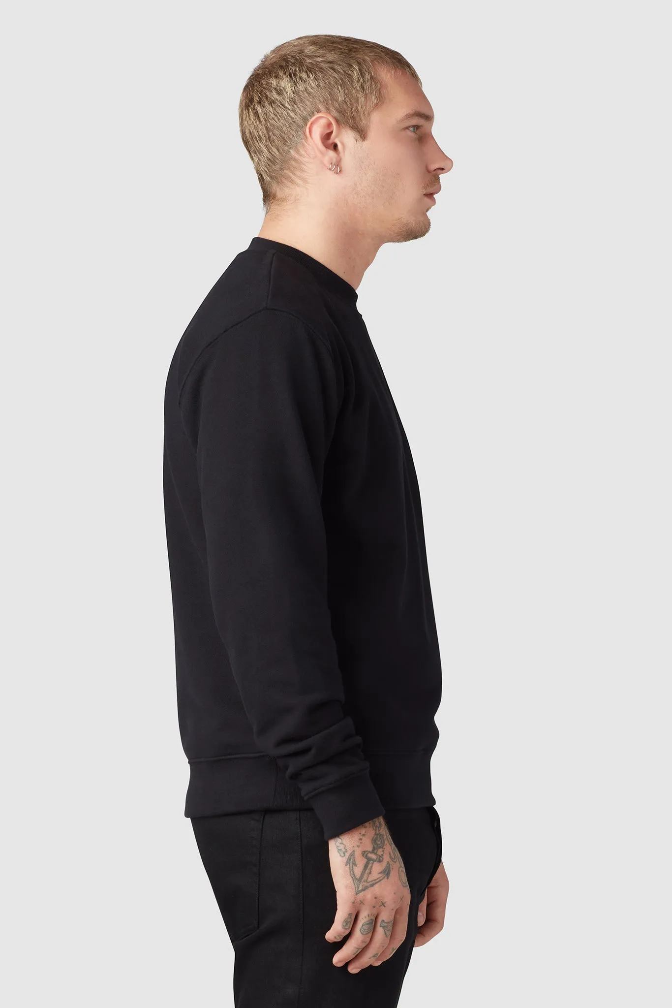 CLASSIC CREWNECK SWEATSHIRT / BLACK sold by UNI/FORM product image thumbnail 3