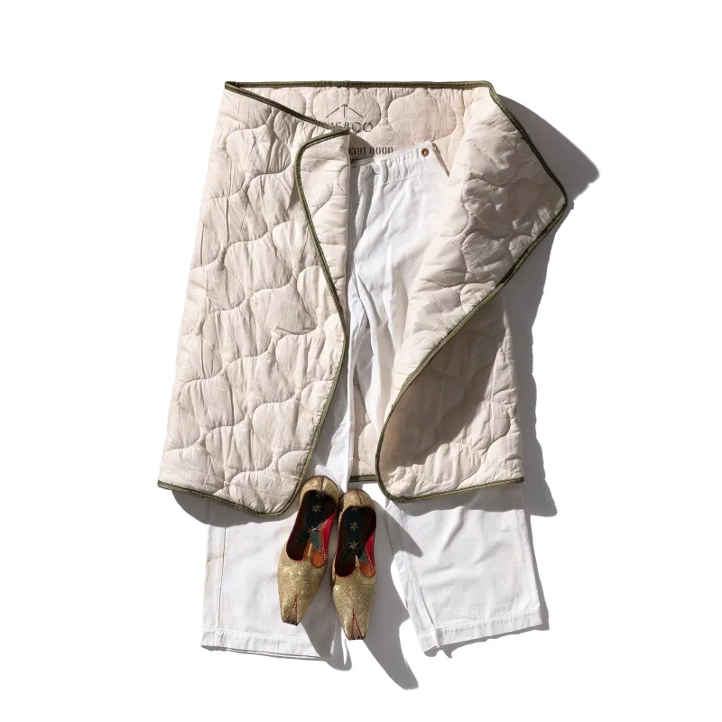 VINTAGE PARACHUTE LINE QUILTED BLANKET / Olive made by PUEBCO