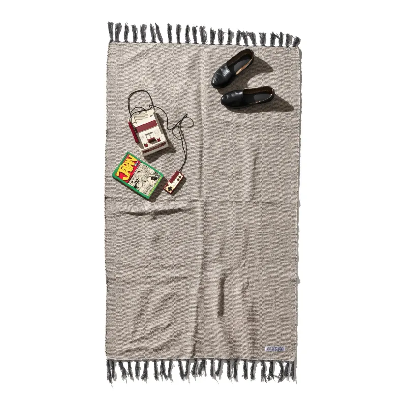 COLLEGE RUG / Ivory made by PUEBCO