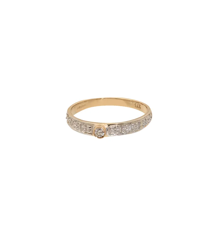 Vintage Diamond Kelly Ring 9K made by Anna + Nina