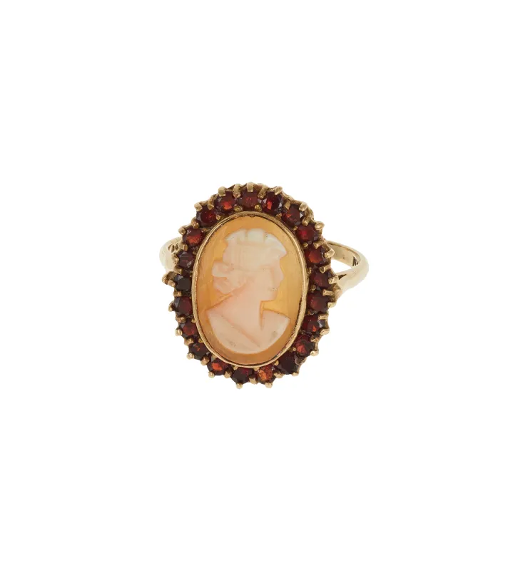 Vintage Cameo Portrait Ring 9K made by Anna + Nina