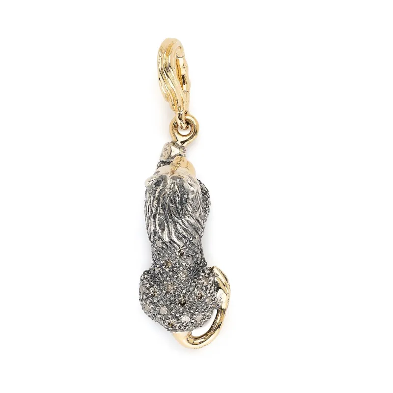 Lion Charm made by Bibi van der Velden