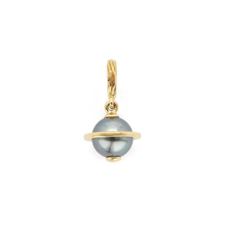 Planet Charm made by Bibi van der Velden