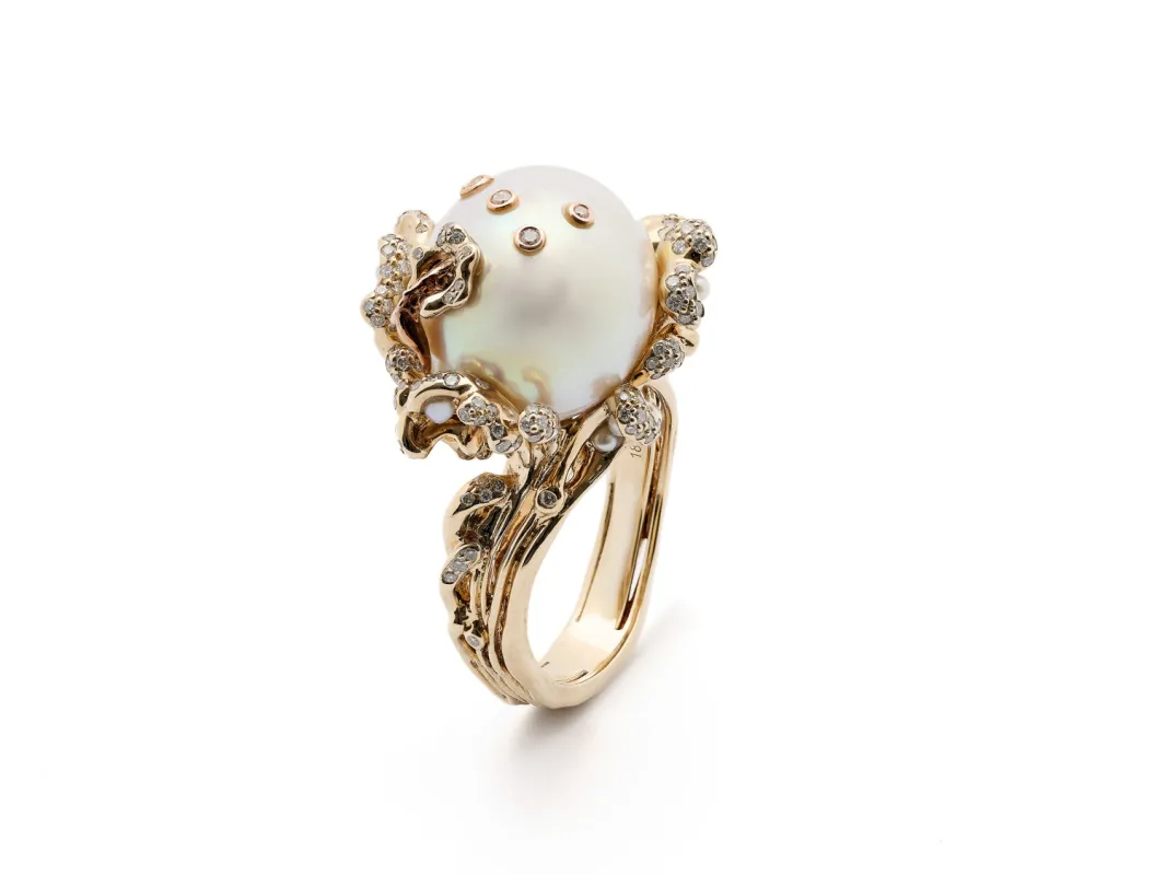 Splash Ring made by Bibi van der Velden