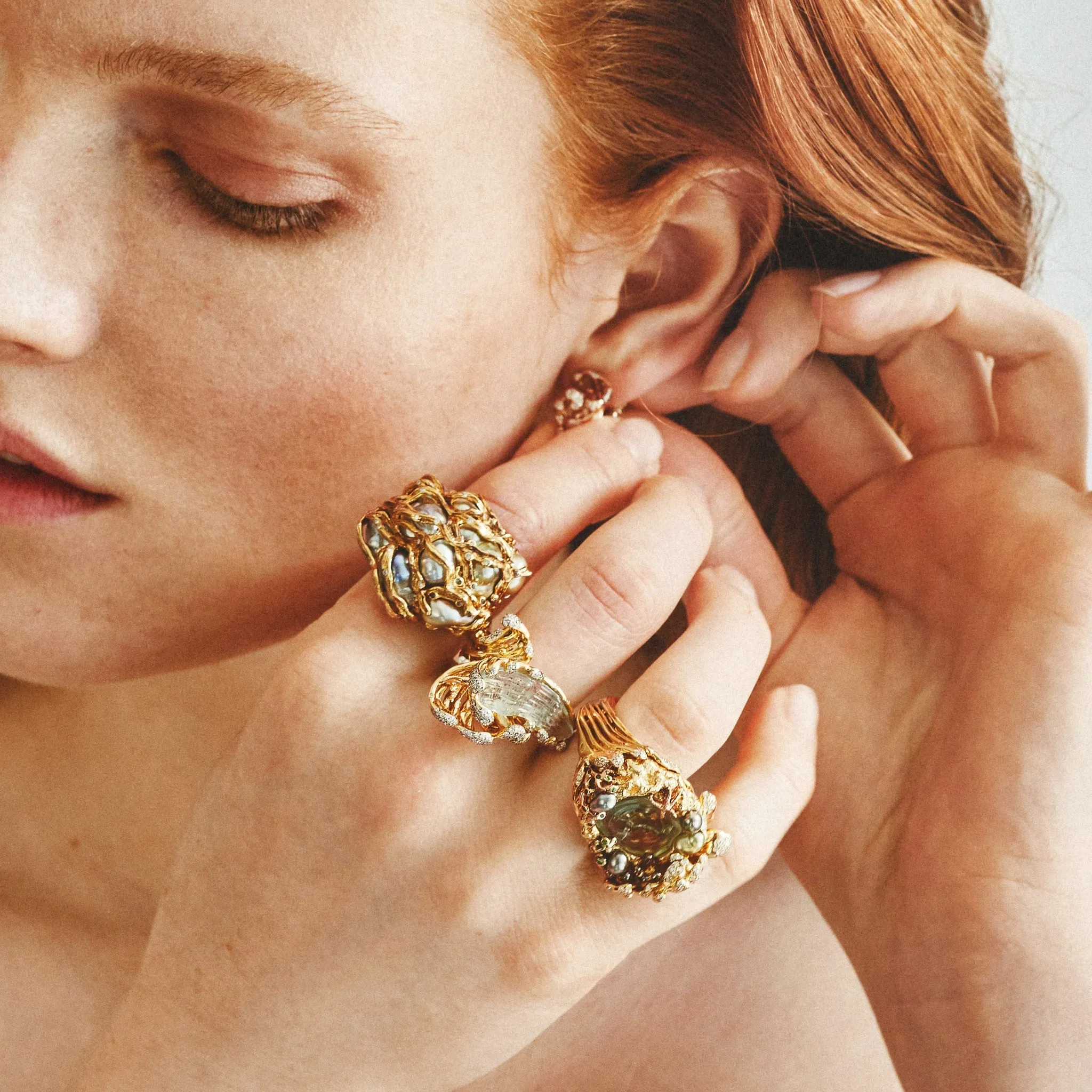 Mermaid Wave Ring Yellow Gold sold by Bibi van der Velden product image thumbnail 2