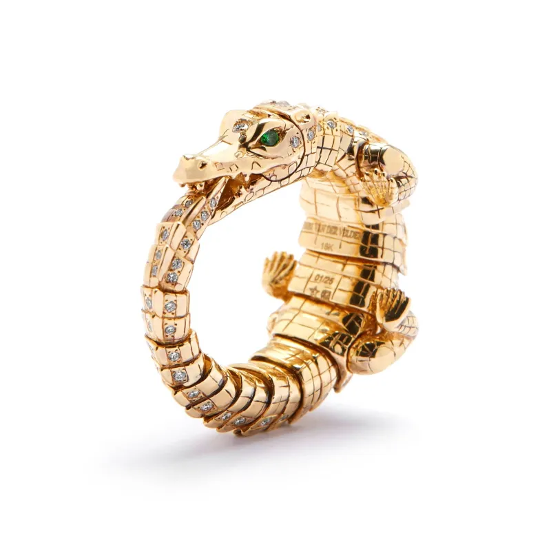 Diamond Alligator Wrap Ring made by Bibi van der Velden
