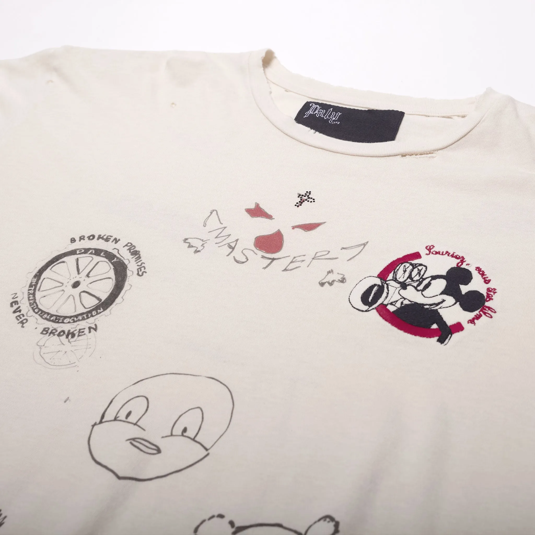 SIGNATURE TEE sold by Paly Hollywood product image thumbnail 2