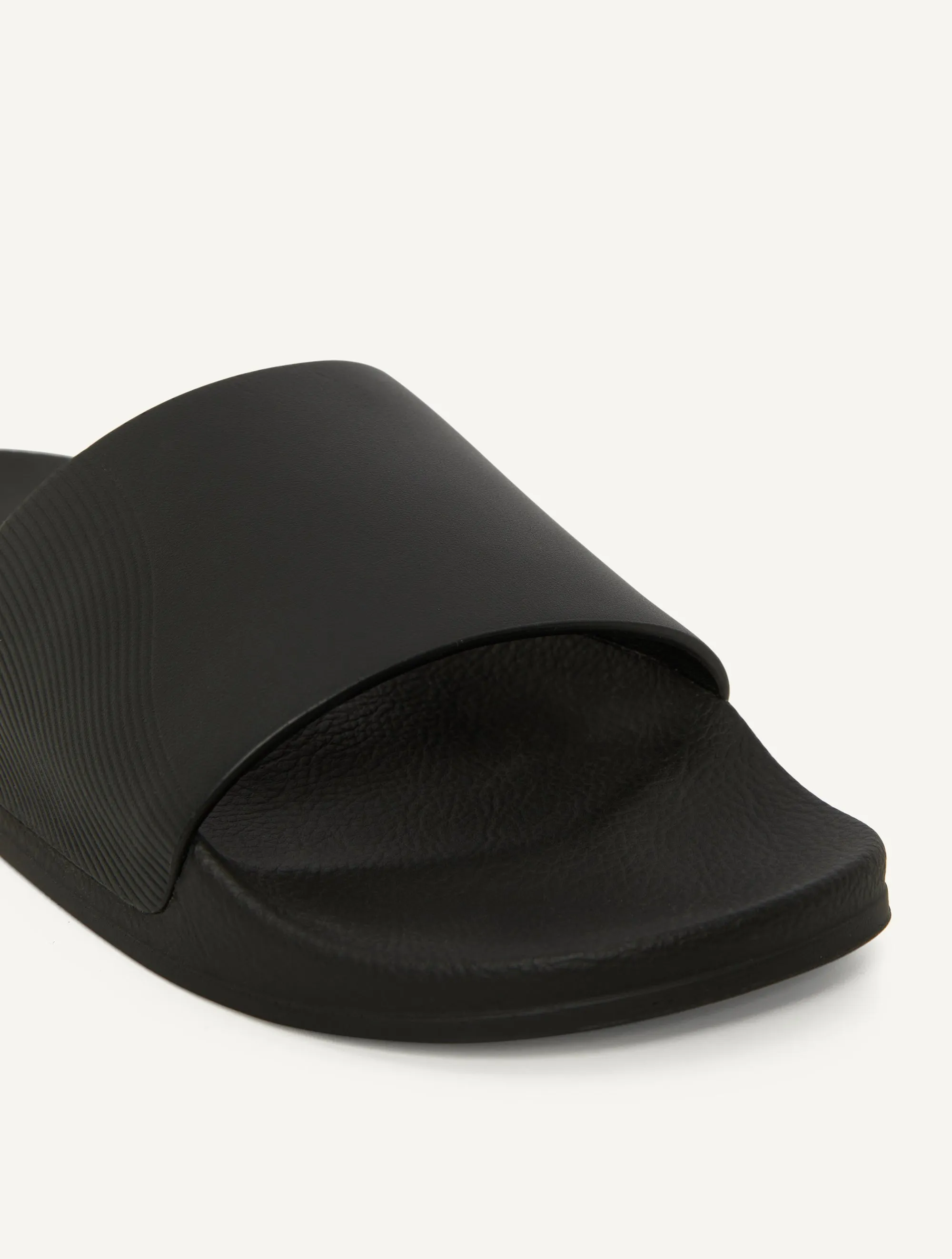HUMBERTO LEATHER SLIDERS sold by Fescobol Carioca product image thumbnail 2