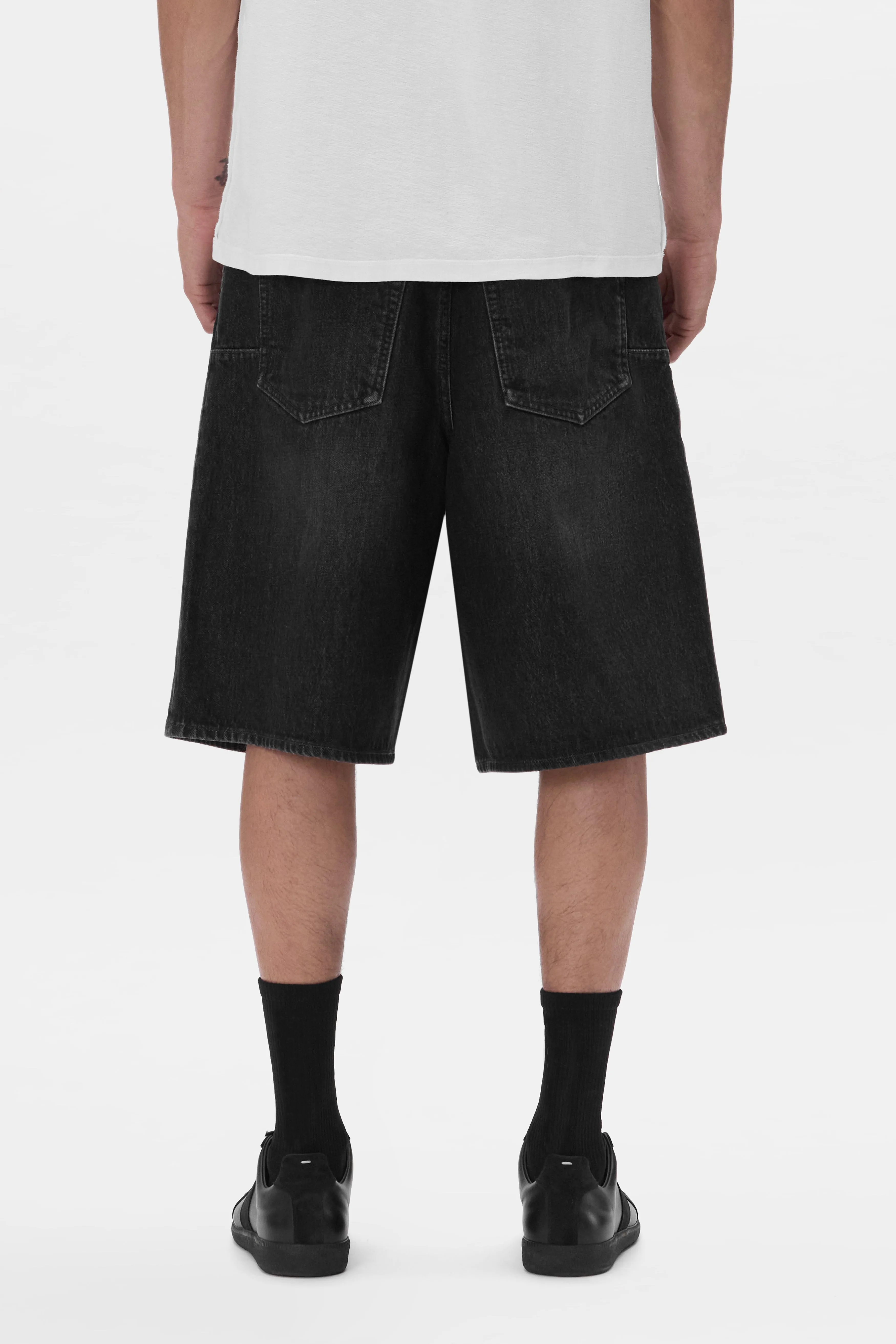 P059 Pleated Short sold by PURPLE BRAND product image thumbnail 3