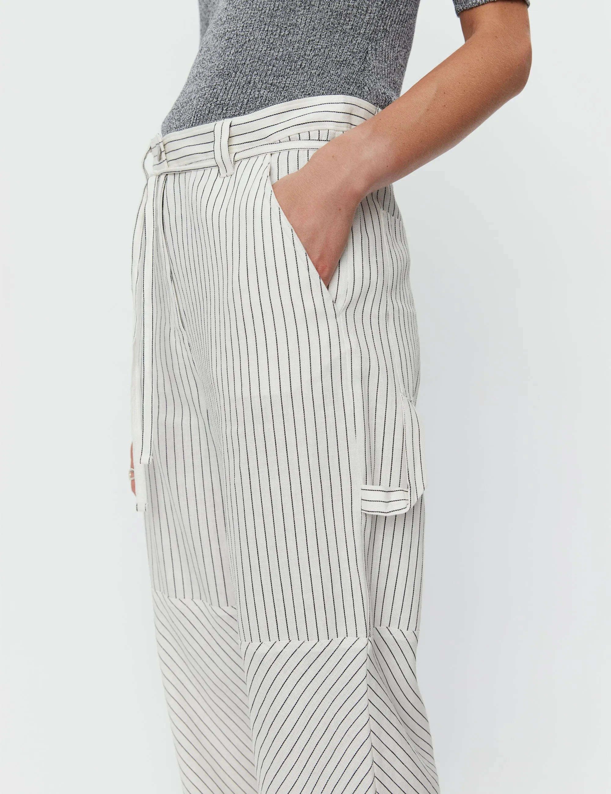 Culkin - Cozy Linen Stripe - Black sold by DAY Birger et Mikkelsen product image thumbnail 4