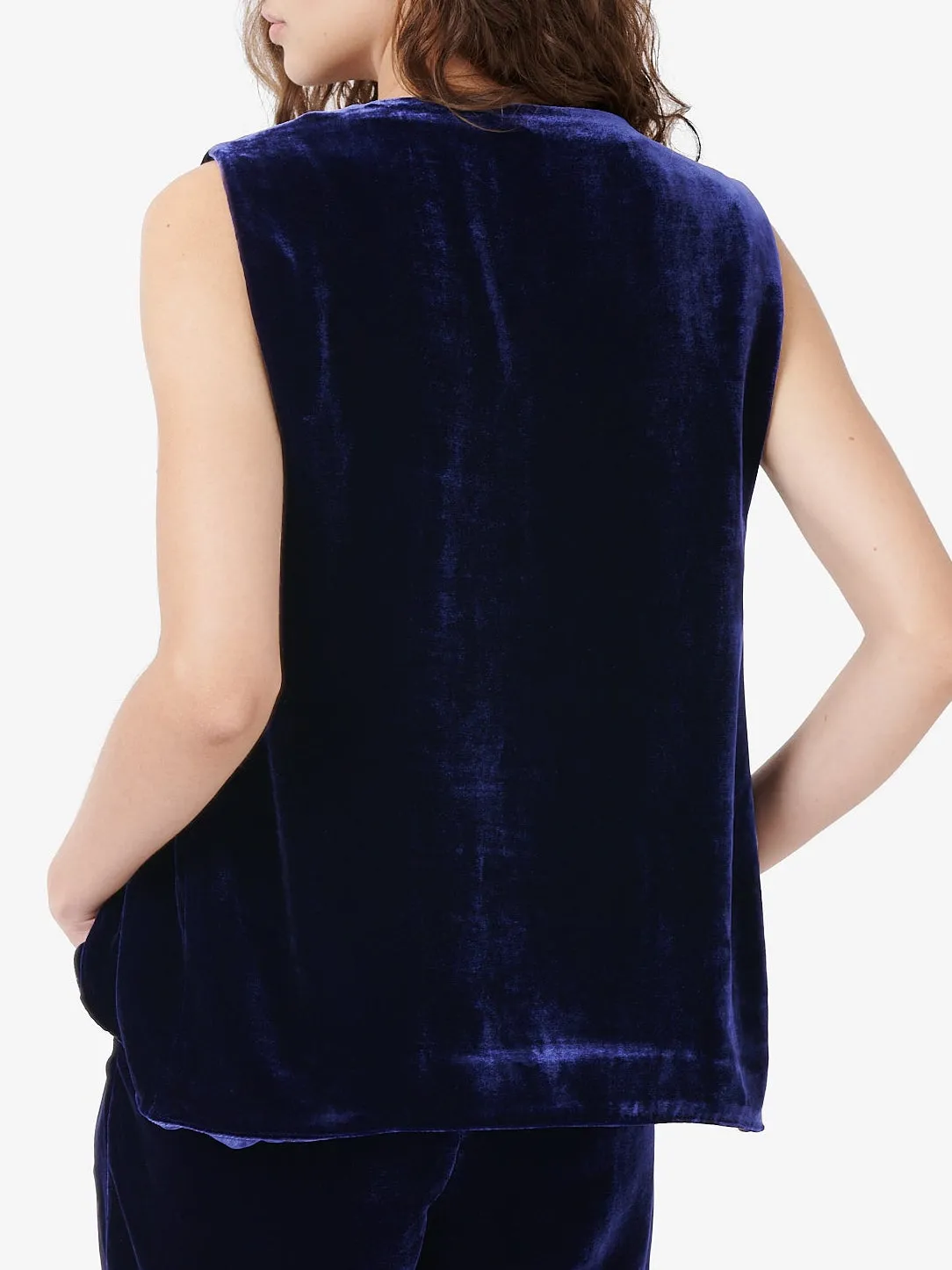 Fumoar Short Vest in Blue Velvet sold by Yali Milano product image thumbnail 3