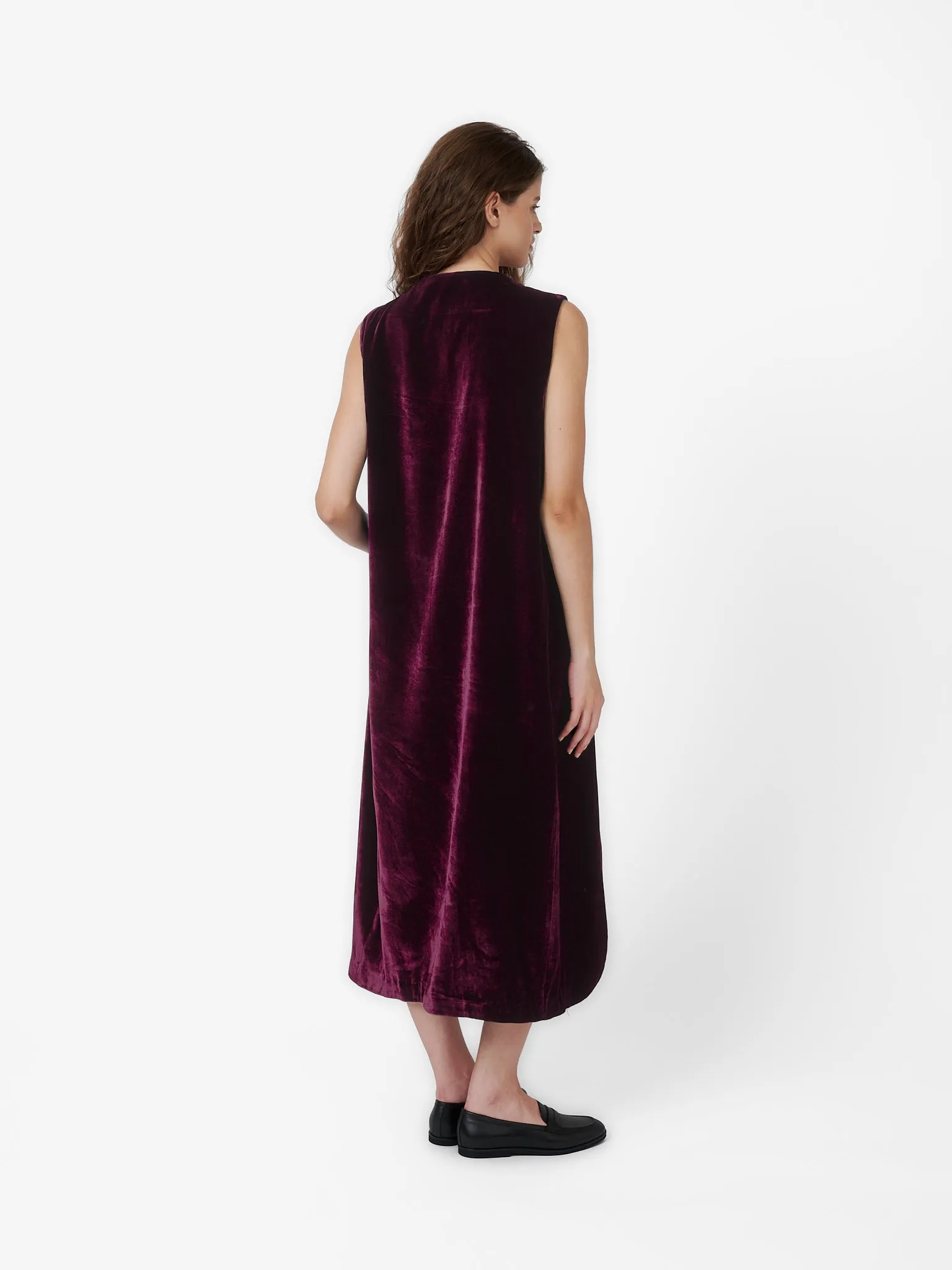 Fumoar Long Vest in Burgundy Velvet sold by Yali Milano product image thumbnail 3