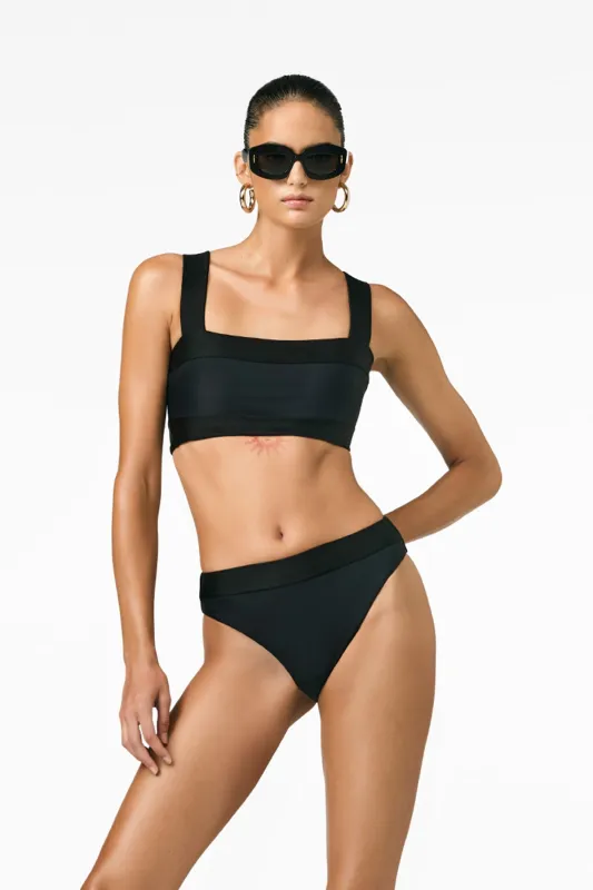 PLONGE bikini top made by Goldbergh