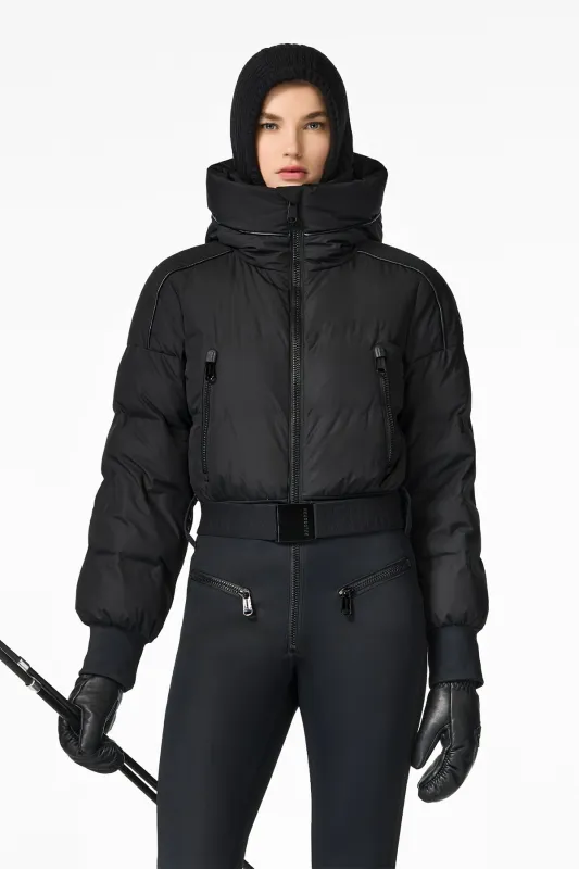 NÉVE ski suit made by Goldbergh