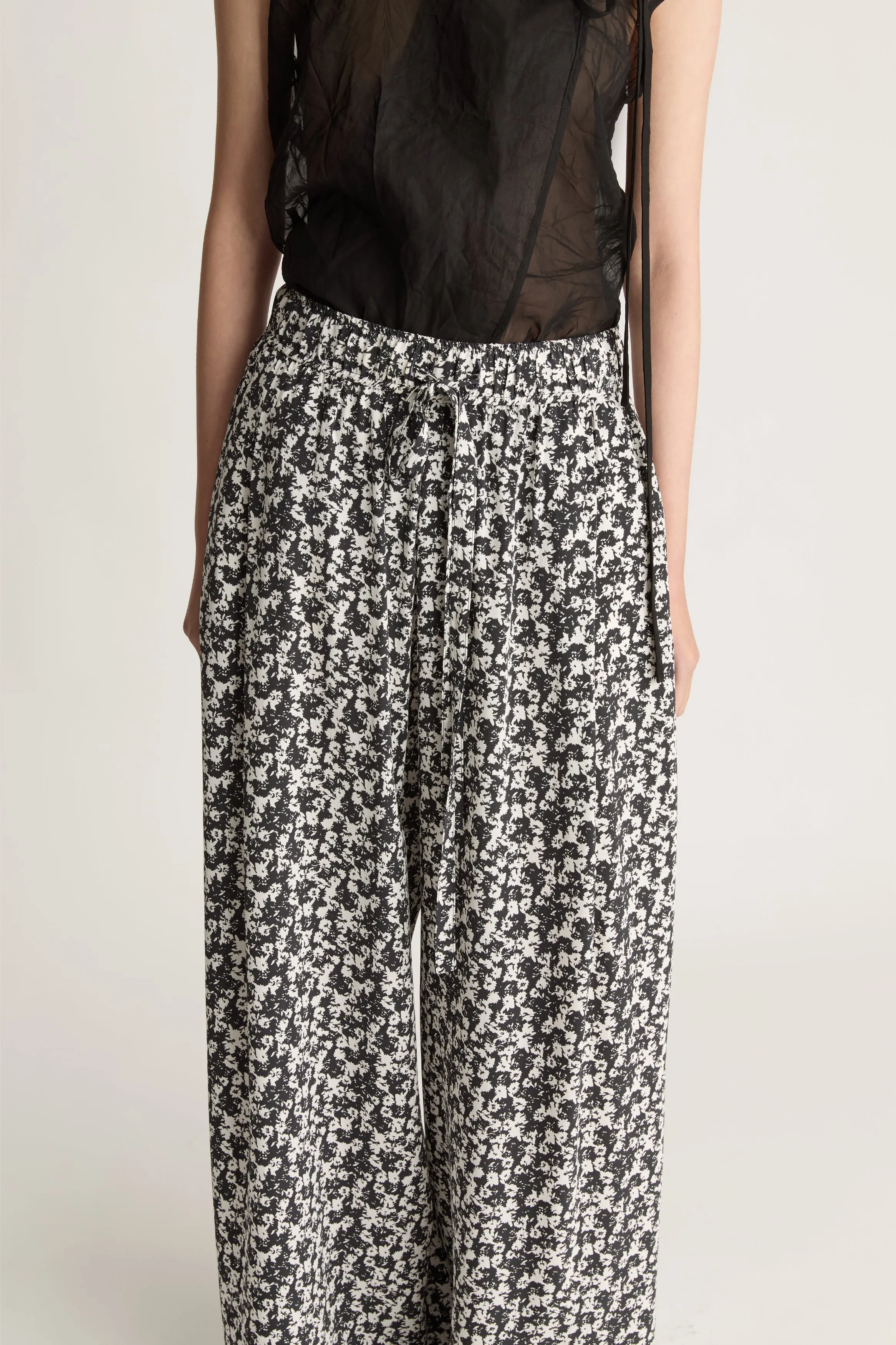 Piper Pant sold by Lee Mathews product image thumbnail 4