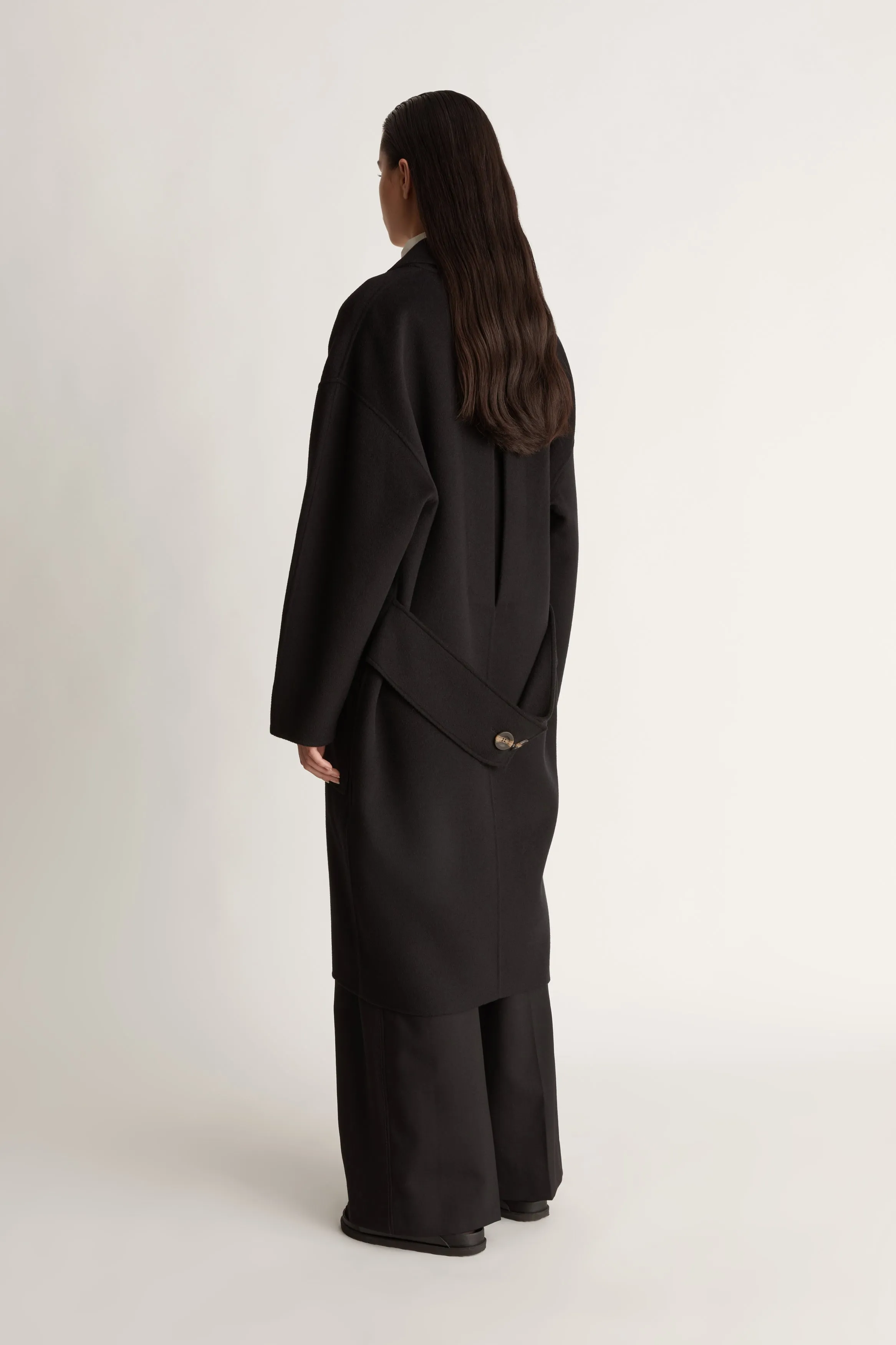 Florentine Cashmere Cocoon Coat sold by Lee Mathews product image thumbnail 5