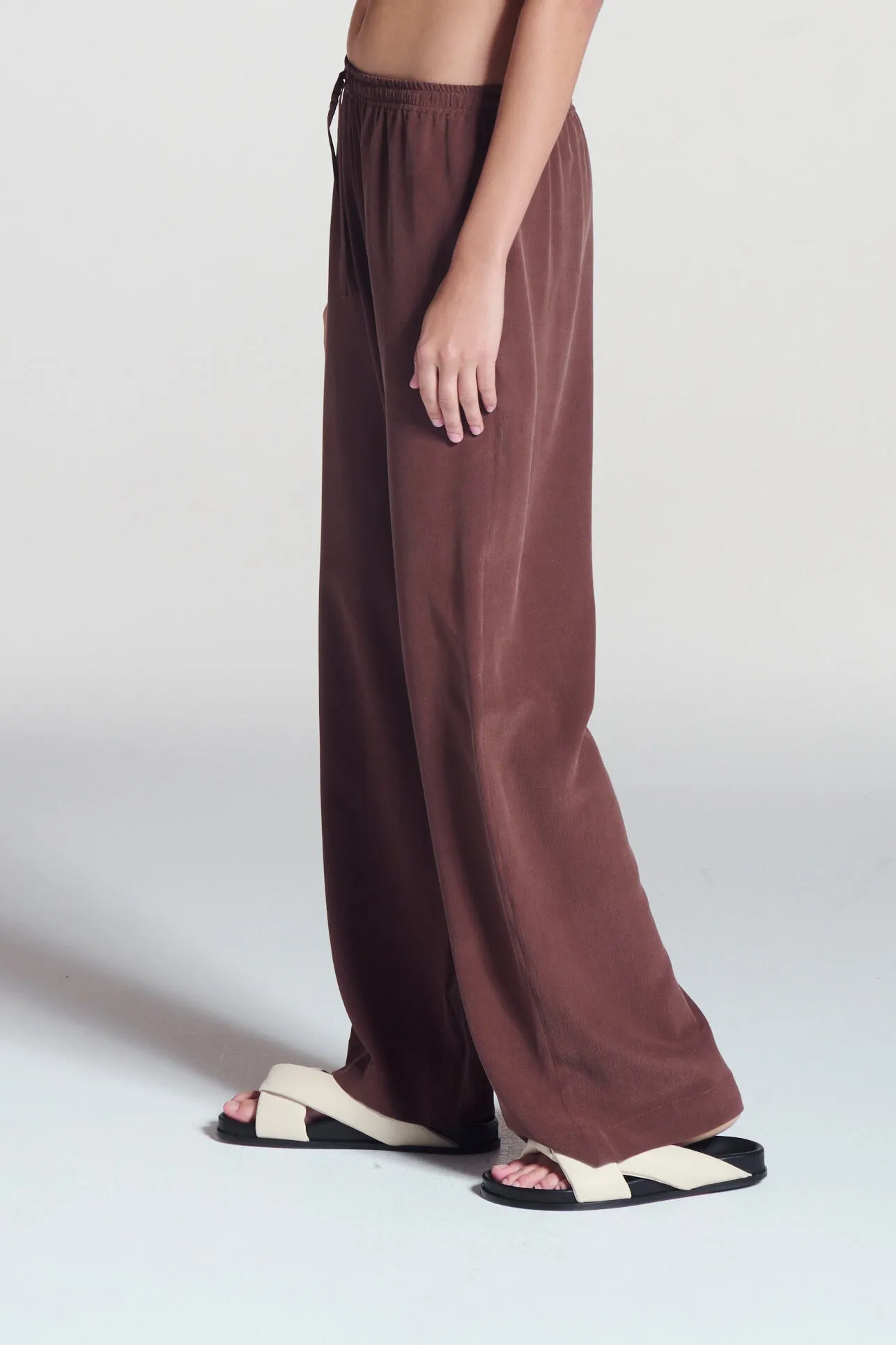 Aurelia Trouser Mahogany Silk Crepe sold by ASCENO product image thumbnail 5