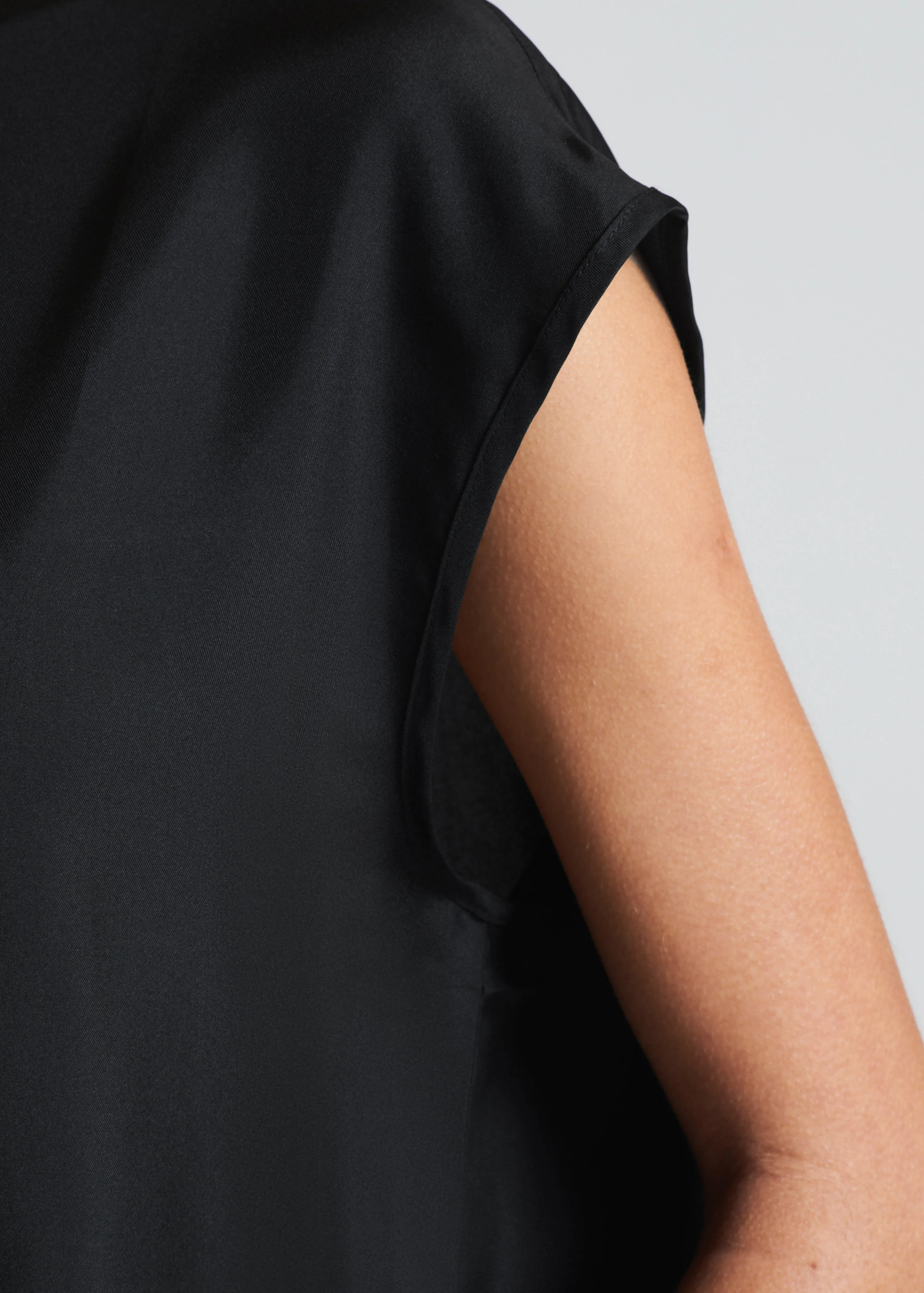 Dasha Top Black Silk Twill sold by ASCENO product image thumbnail 4