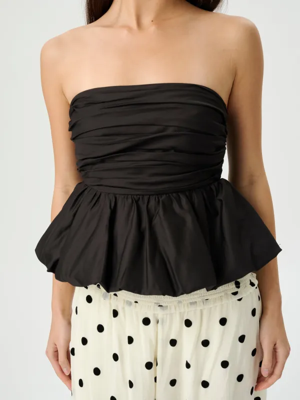 Hazel Top Black made by ROAME