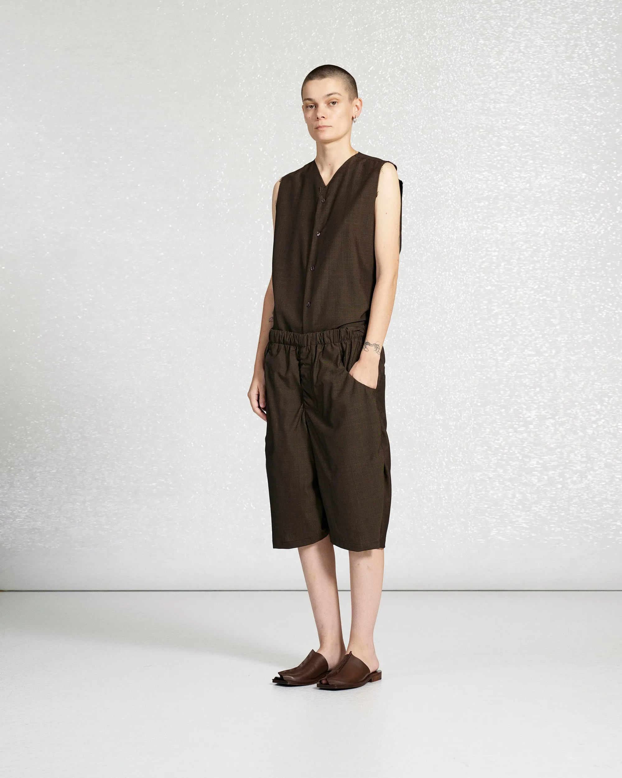 S18 NO.330 SUMMER WOOL DRAPED SHORT TROUSERS sold by Gabriela Coll Garments product image thumbnail 4