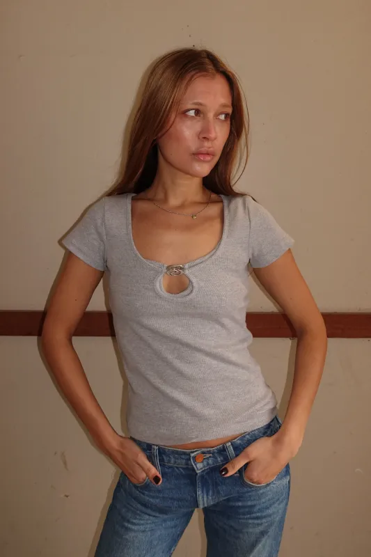 LucyRS Tee Grey Melange made by RÉSUMÉ