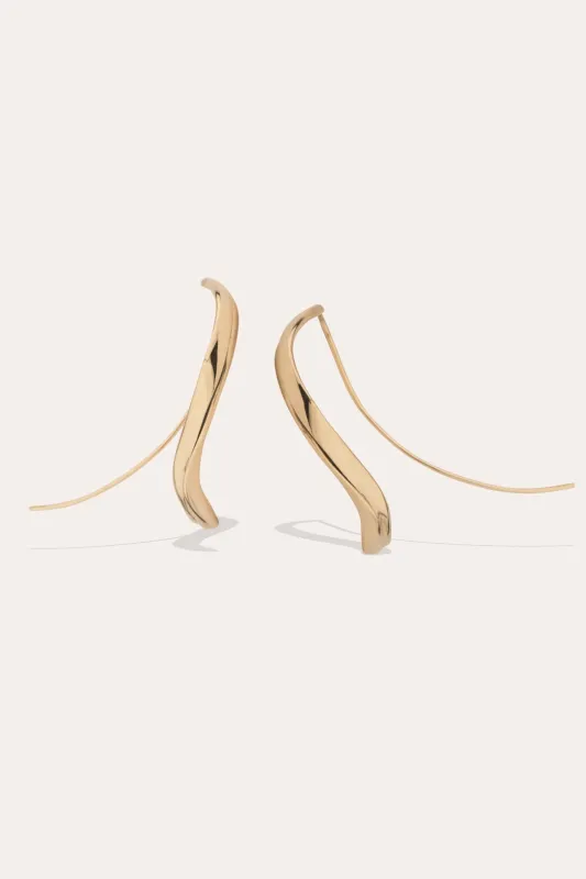 A Sudden Gust of Wind - 18 Carat Yellow Gold and Diamond Earrings made by Completed Works