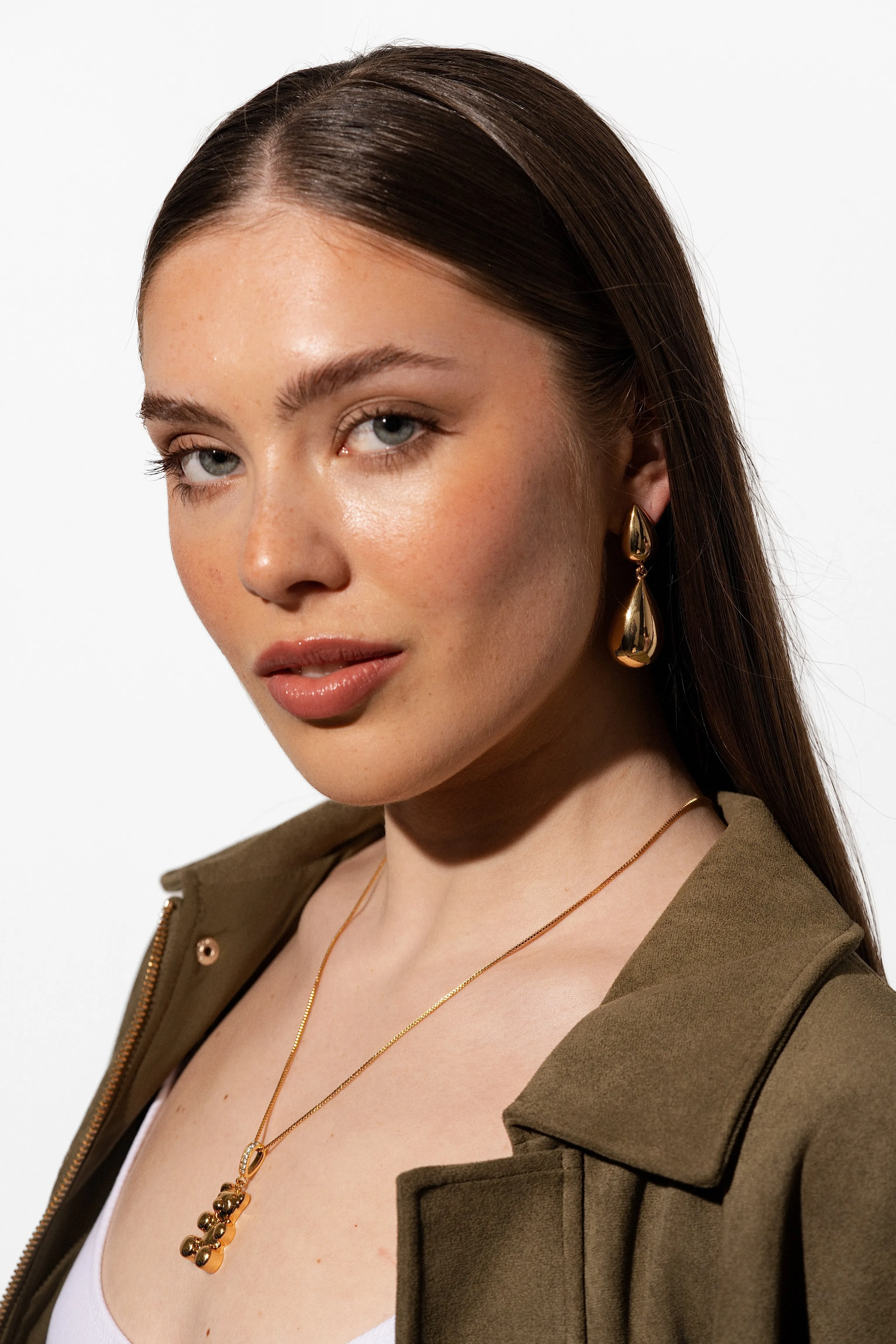Avenue Montaigne Earrings - Gold sold by Crystal Haze product image thumbnail 4