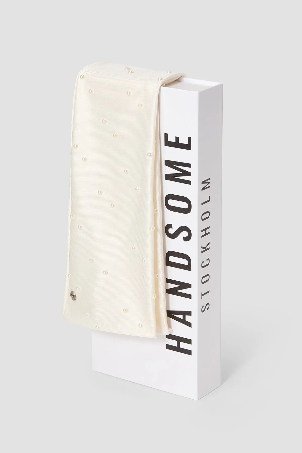 Tulle Extra Long White sold by Handsome Stockholm product image thumbnail 4