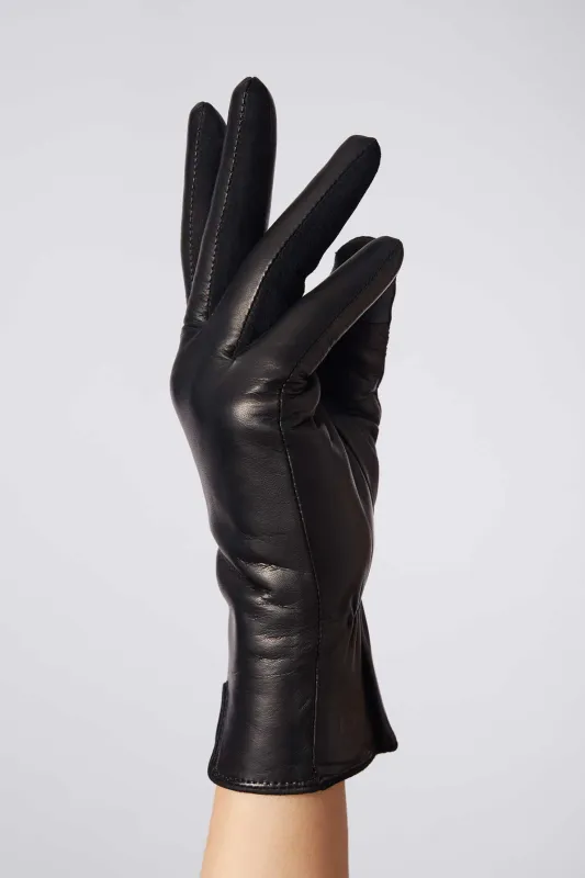 Essentials Black Gold made by Handsome Stockholm