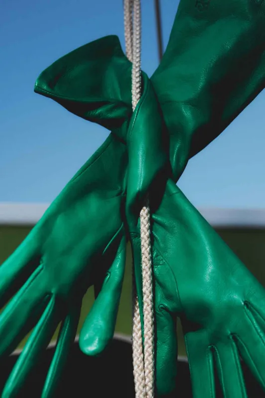 Essentials Long Kelly Green made by Handsome Stockholm