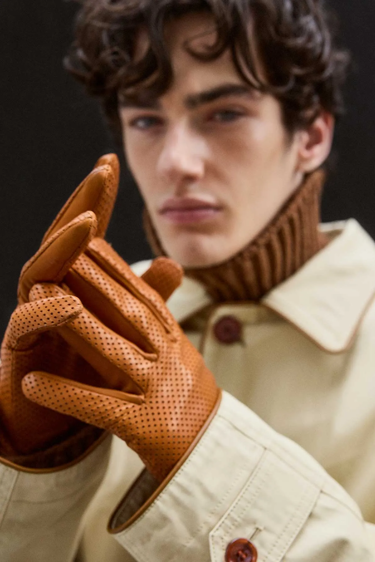 Statement Perforated Cognac - Men sold by Handsome Stockholm product image thumbnail 4