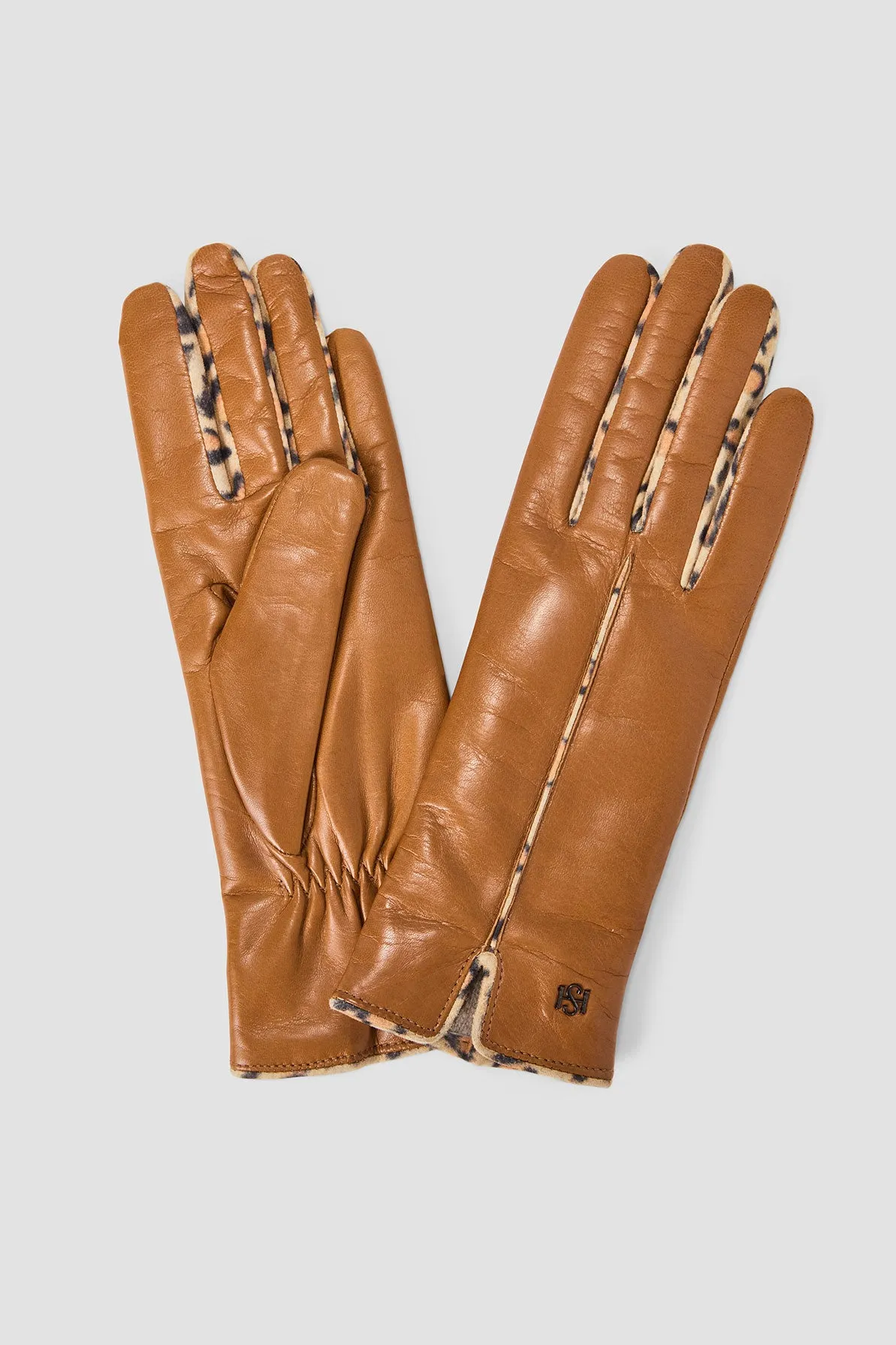 Statement Leo sold by Handsome Stockholm product image thumbnail 3