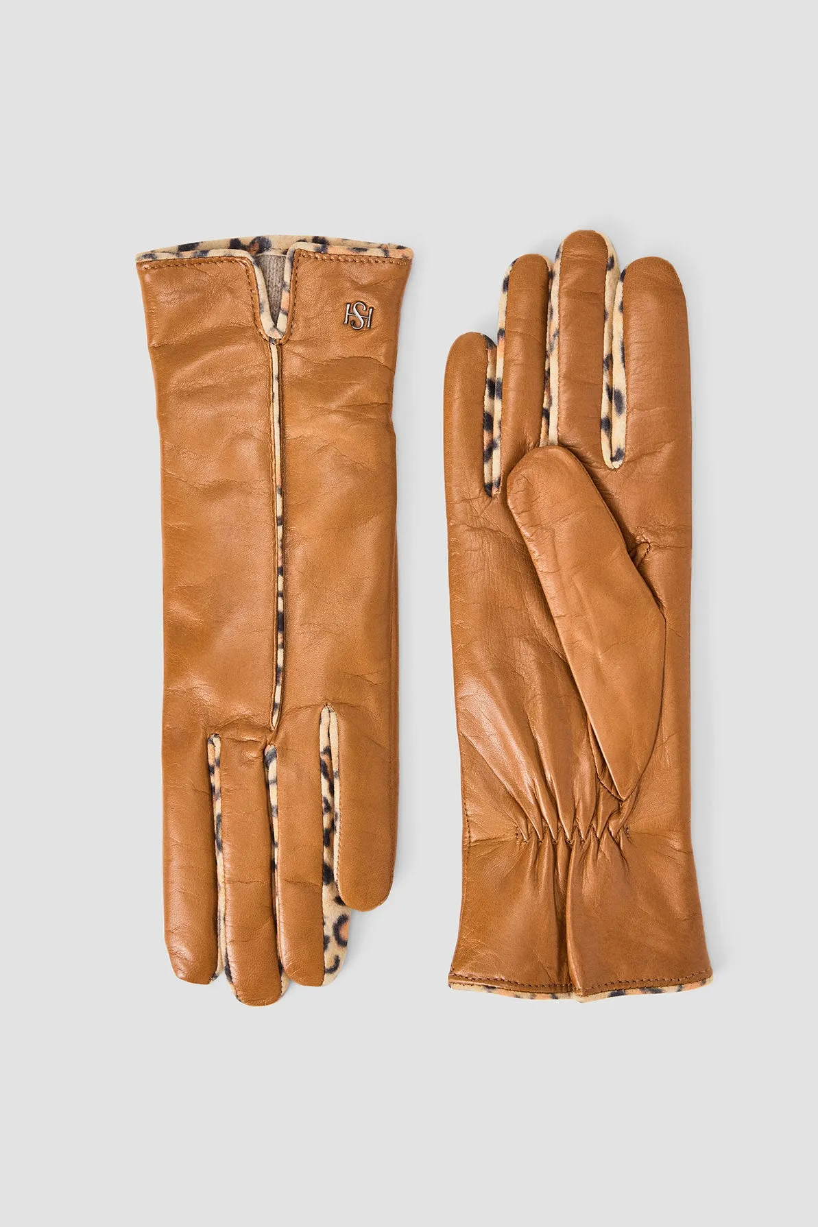 Statement Leo sold by Handsome Stockholm product image thumbnail 4