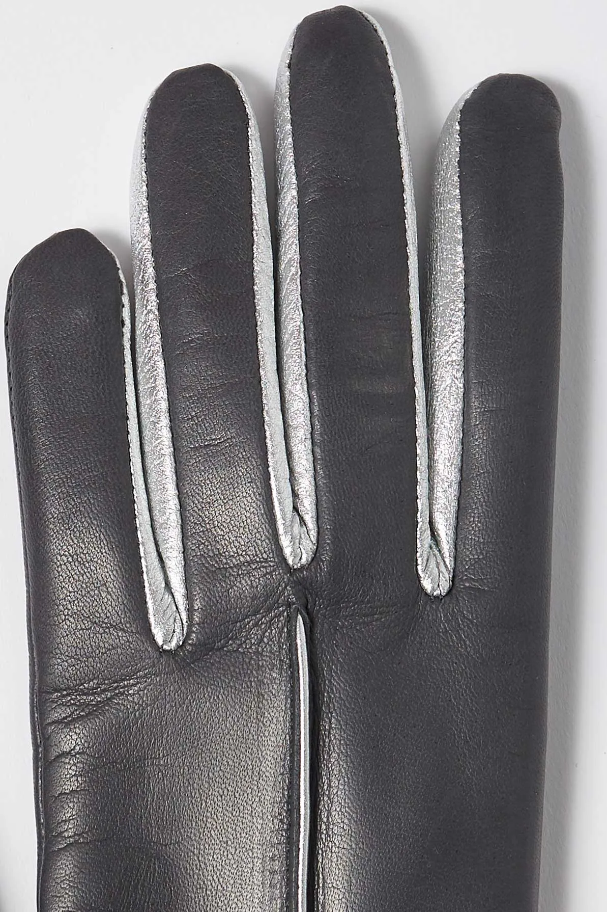 Statement Iron sold by Handsome Stockholm product image thumbnail 4