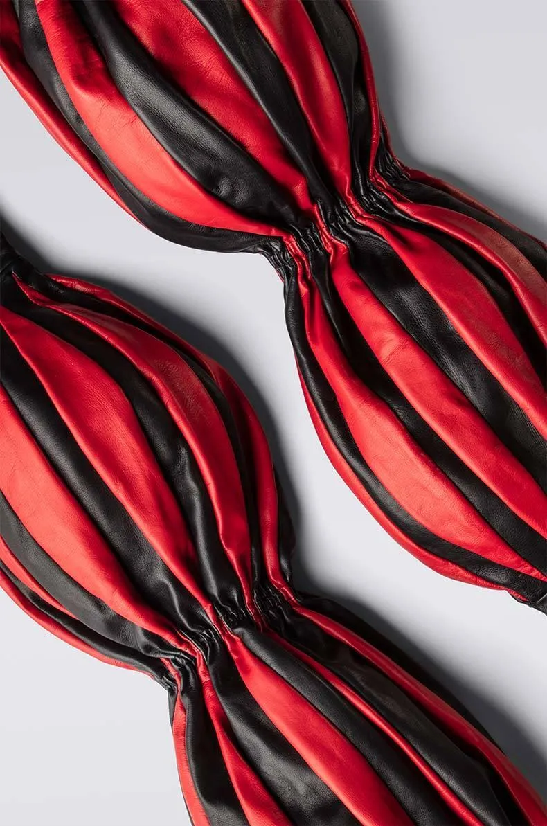 Queen Long Red & Black sold by Handsome Stockholm product image thumbnail 5