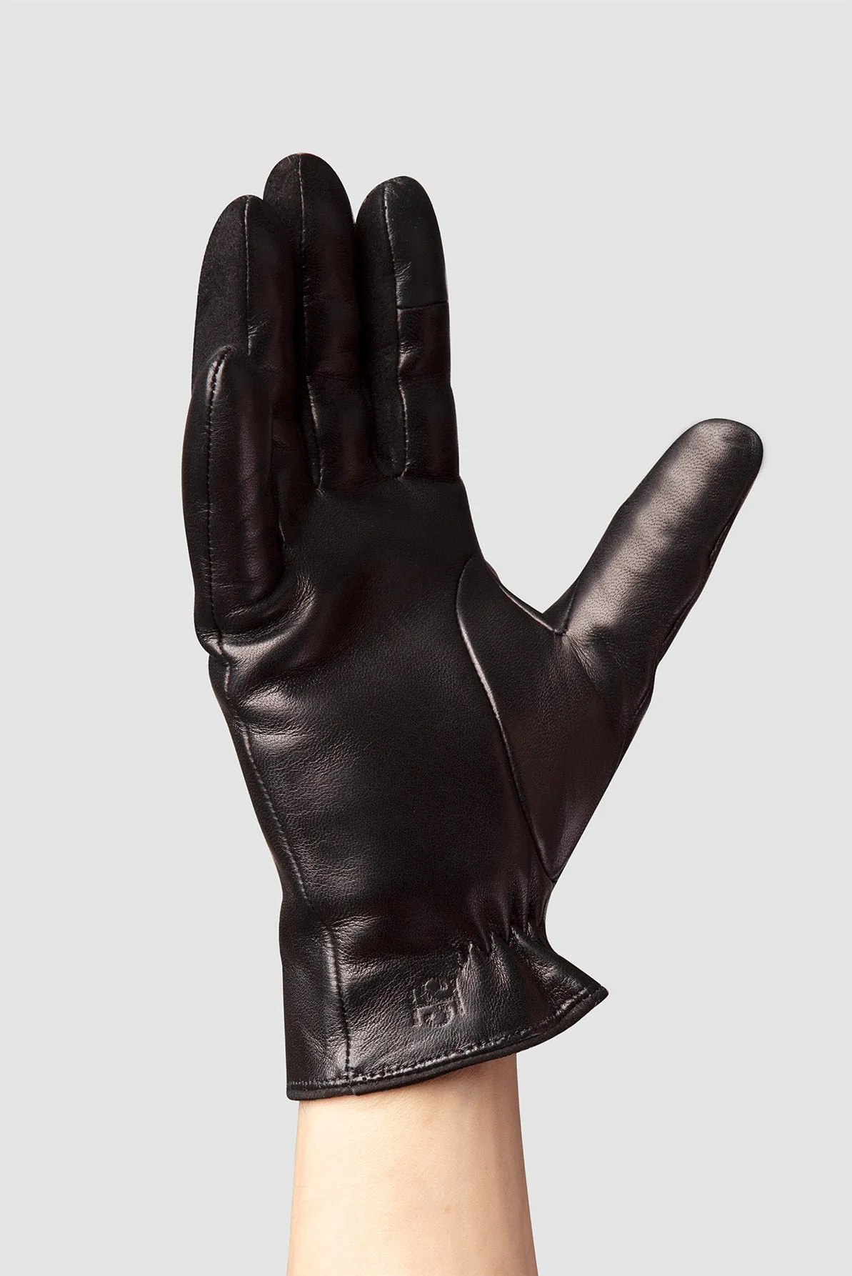 Essentials Black - Men sold by Handsome Stockholm