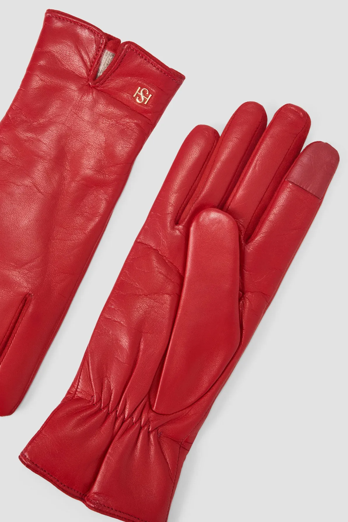 Essentials Red sold by Handsome Stockholm product image thumbnail 4
