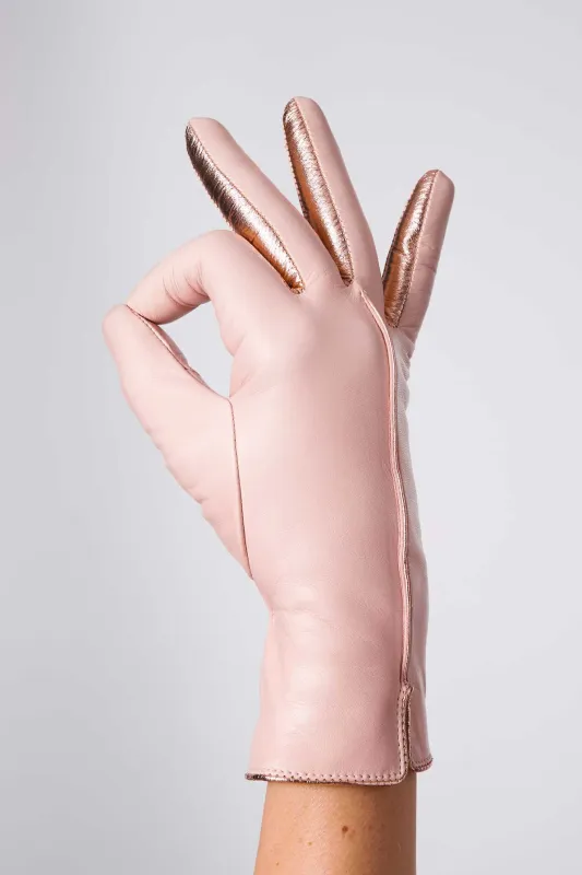 Statement Dust Rose made by Handsome Stockholm