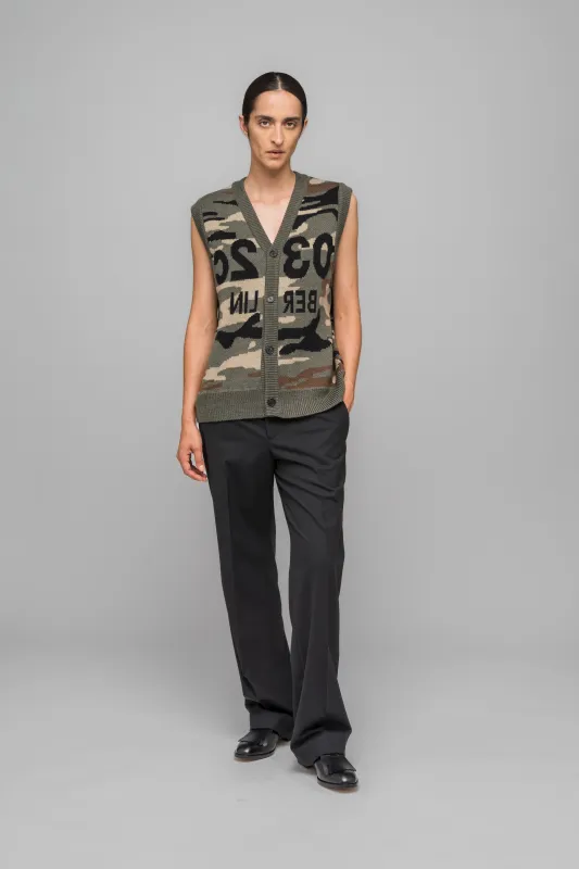 SELFIE VEST made by 032c