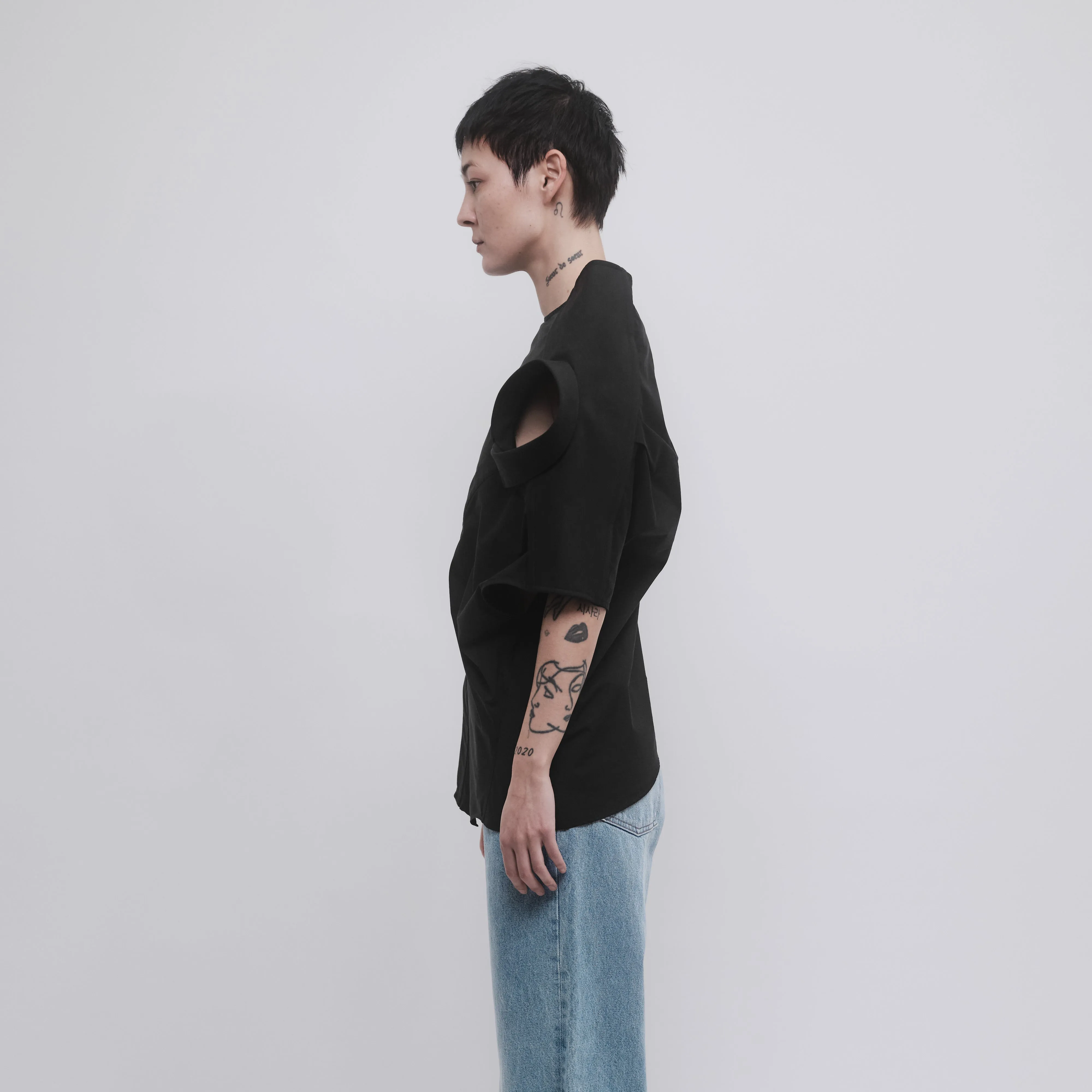 OFF-THE-SHOULDER SHIRT sold by ALAINPAUL product image thumbnail 5