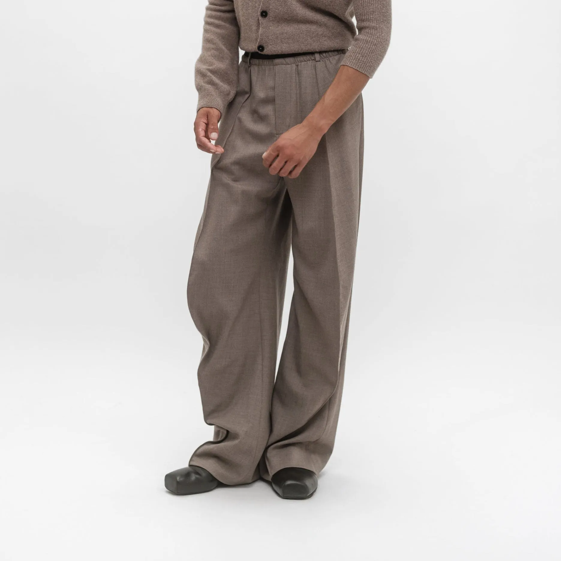 KNEE SHAPE TAILORED PANTS sold by ALAINPAUL product image thumbnail 5