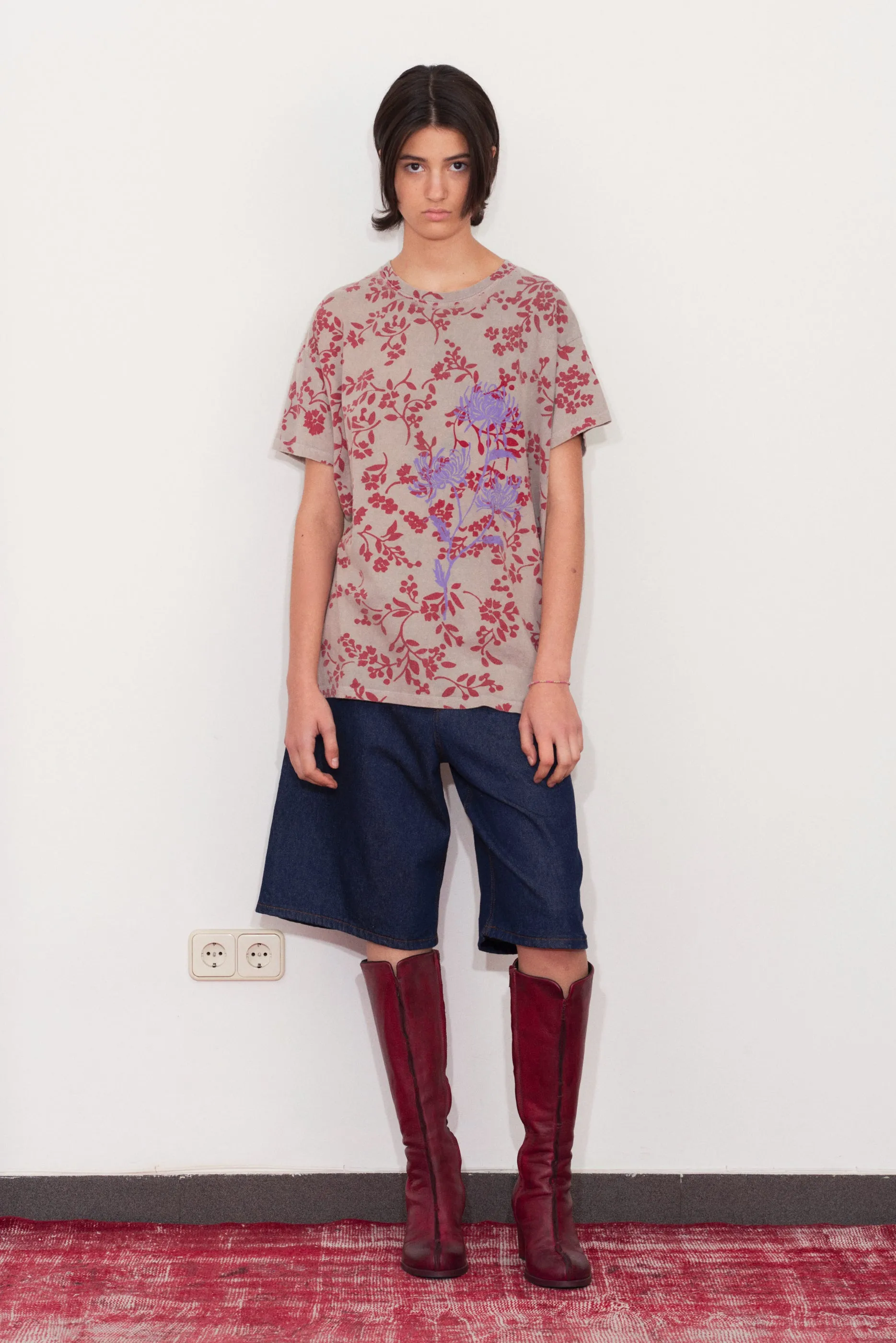 Circle Window Jean Short sold by Edward Cuming product image thumbnail 4