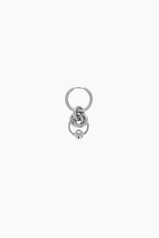Lauryn earring made by Justine Clenquet
