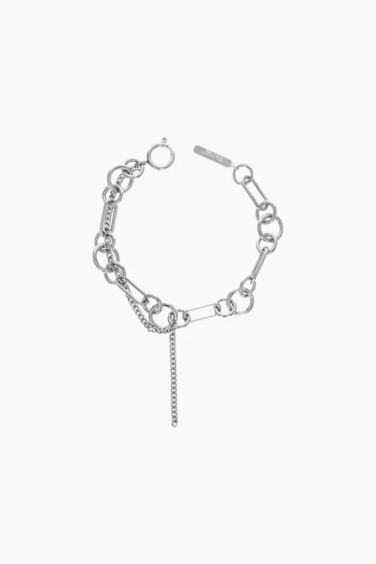 Allen bracelet made by Justine Clenquet