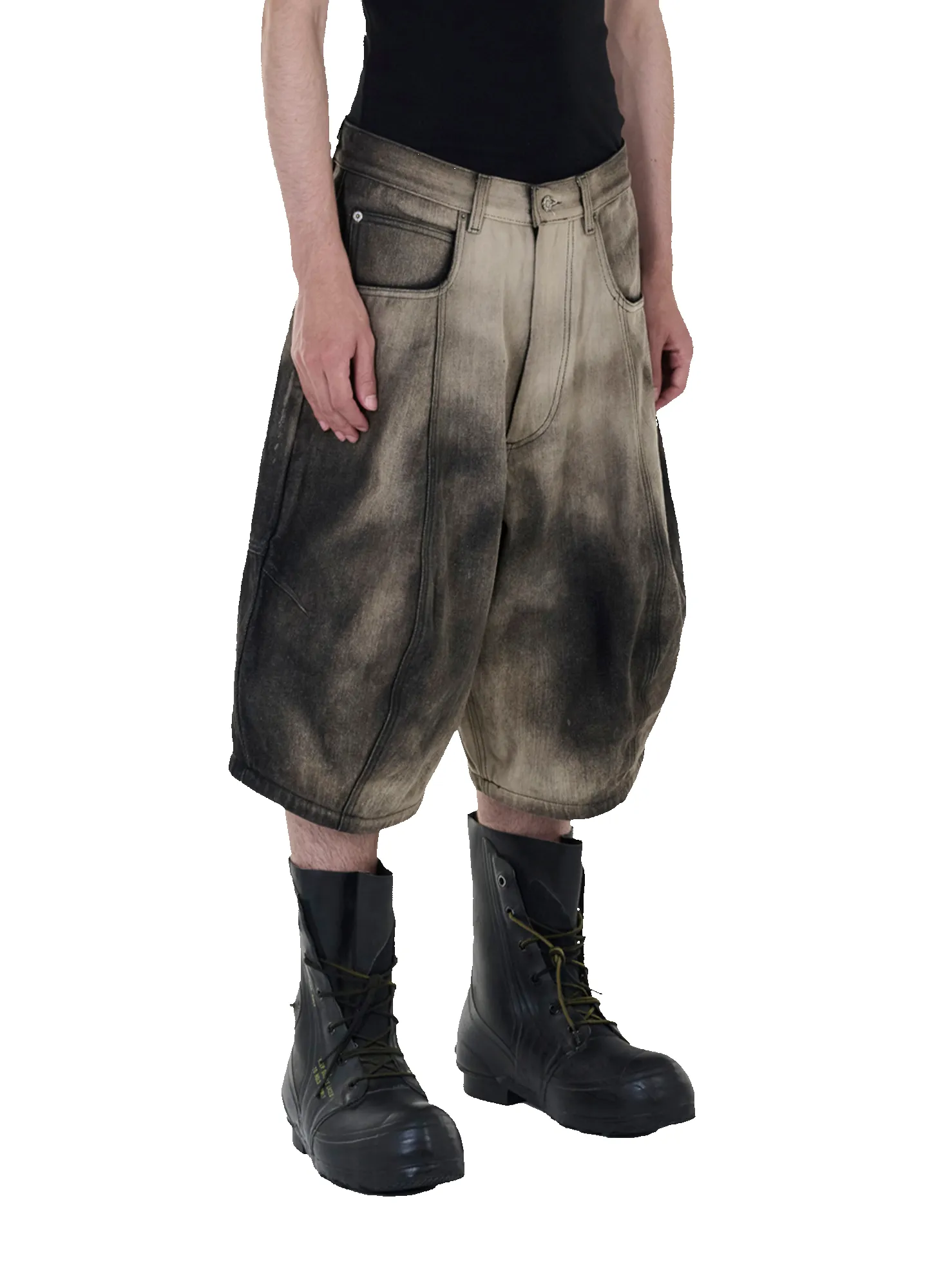 PUFFA SHORTS sold by LUU DAN product image thumbnail 4