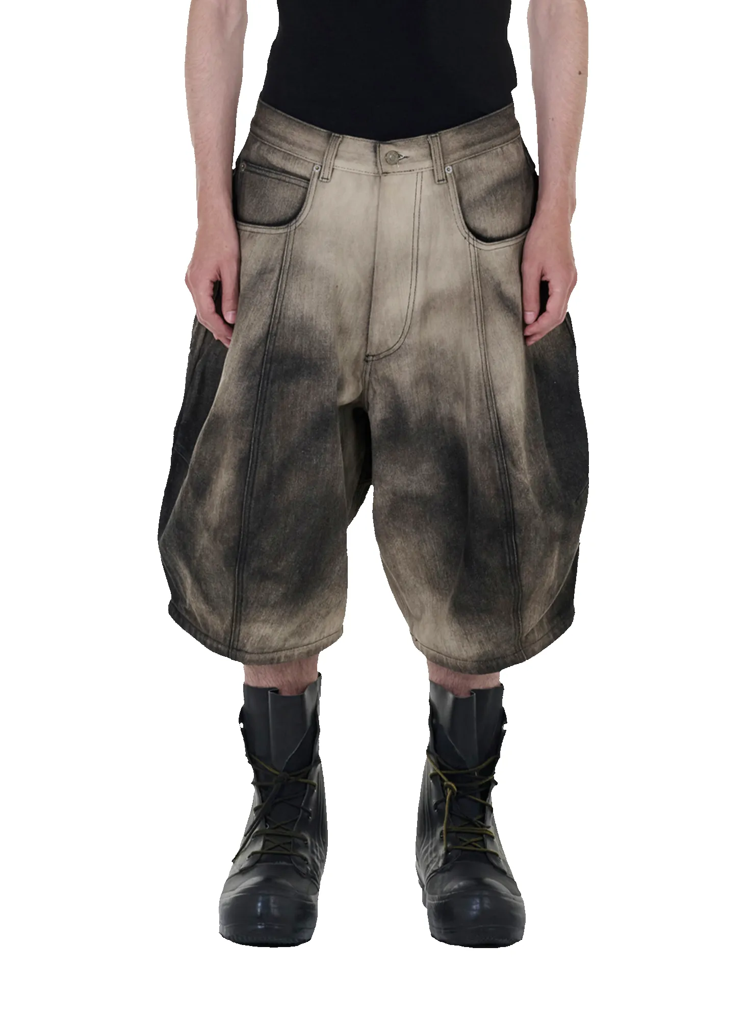 PUFFA SHORTS sold by LUU DAN product image thumbnail 3
