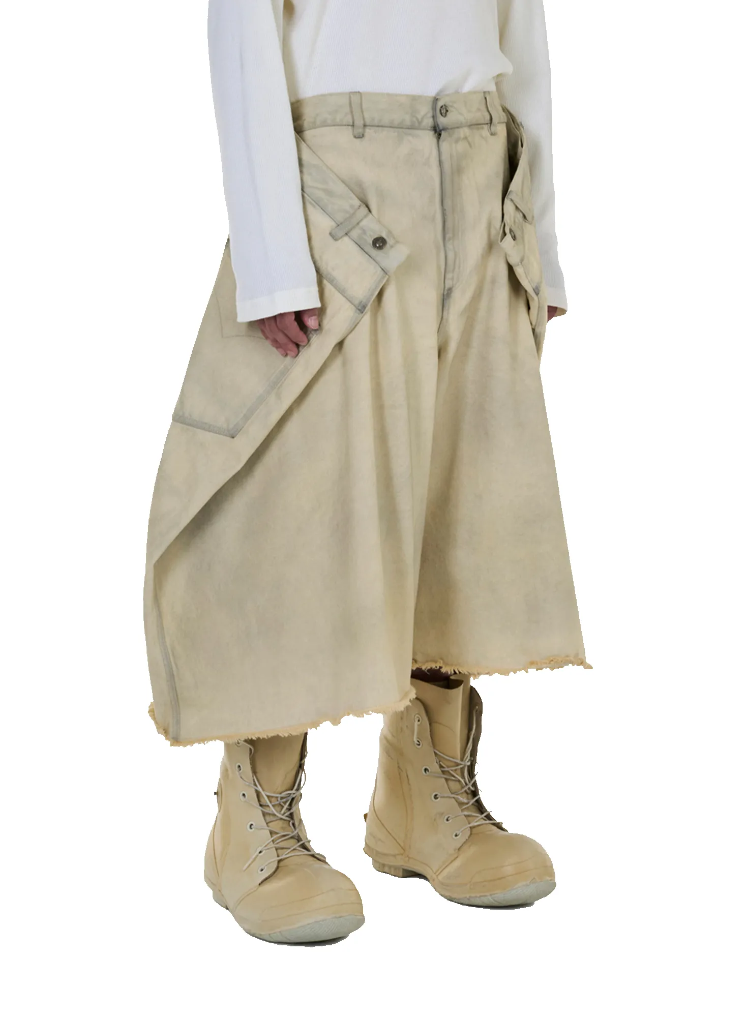 MAXI SHORTS sold by LUU DAN product image thumbnail 4