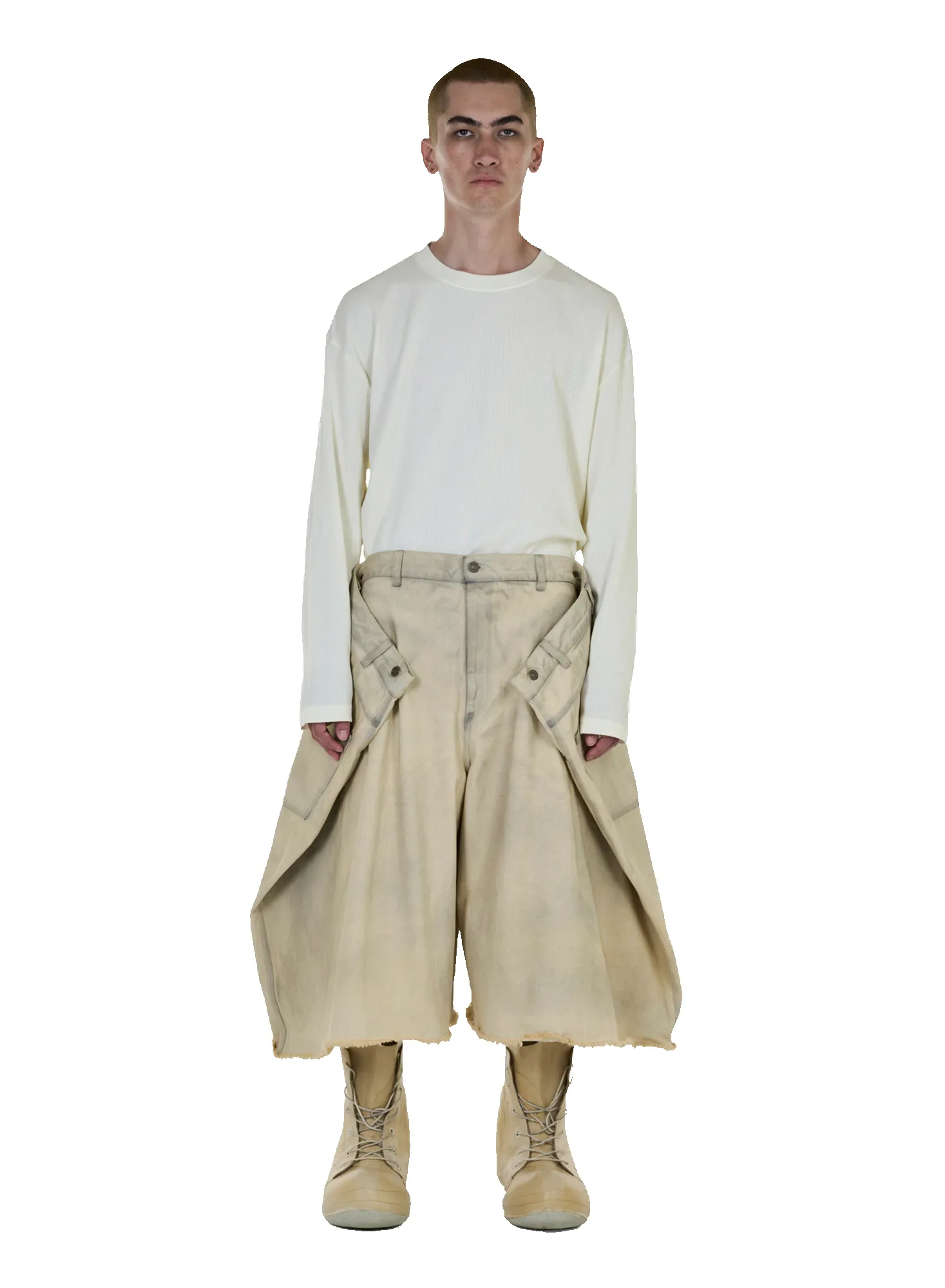 MAXI SHORTS sold by LUU DAN product image thumbnail 2